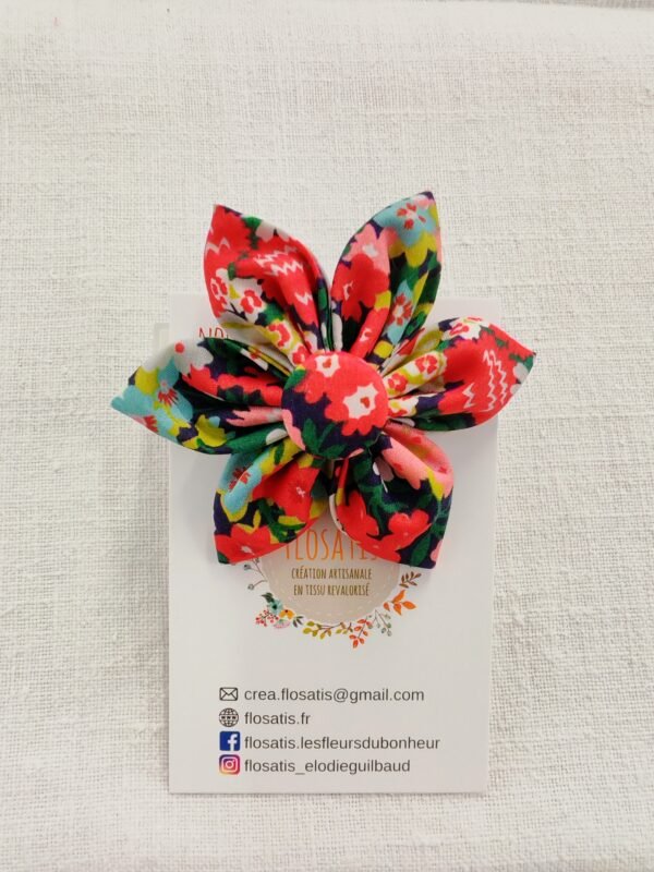 Maxi broche fleur